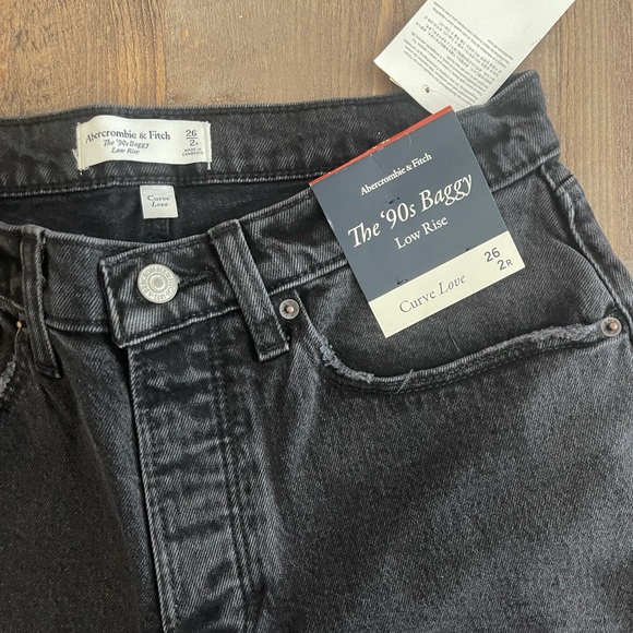 Abercrombie & Fitch Denim - Abercrombie The ‘90s Baggy Low Rise Black Ripped Jeans Curve Love
